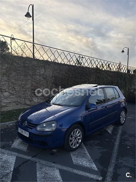 Azul Usado 2006 VW Golf V Highline Berlina | 4990 € (Precio justo) - Imagen 1/4