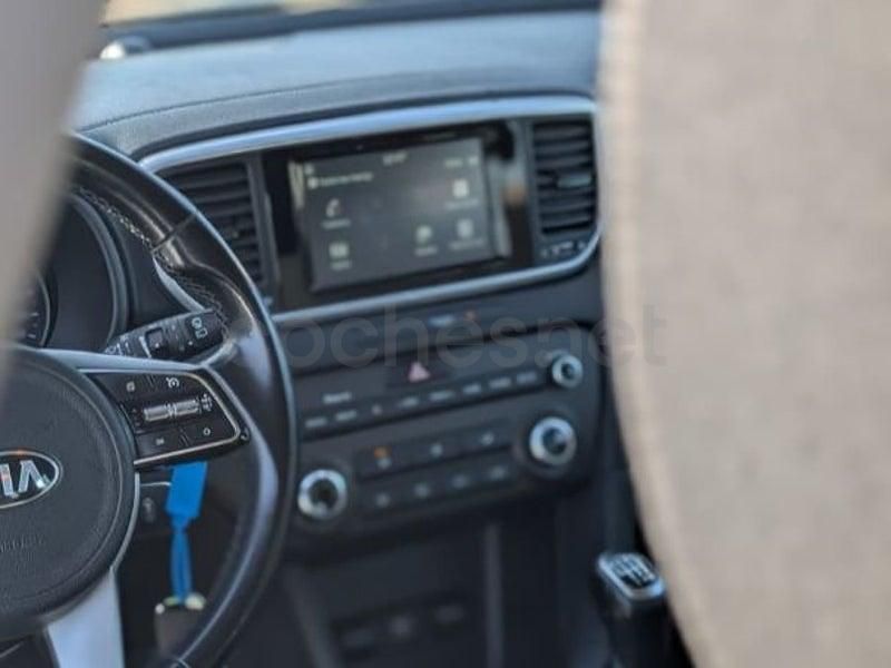 Usado Kia Sportage 136 CV (100 kW) 2019 Blanco SUV