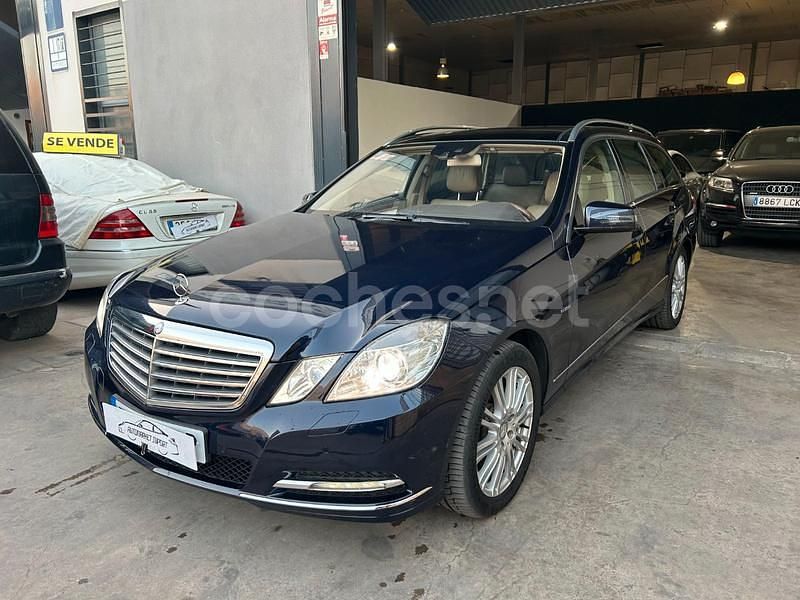 Usado Mercedes E350 Elegance 265 CV (194 kW) 2010 Azul Familiar