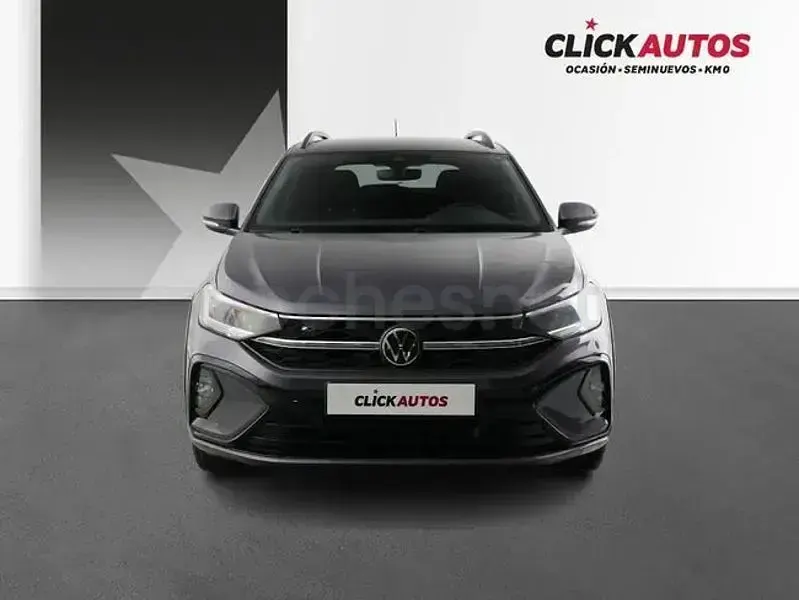 Usado VW Taigo R-line 115 CV (84 kW) 2024 Gris / plata SUV