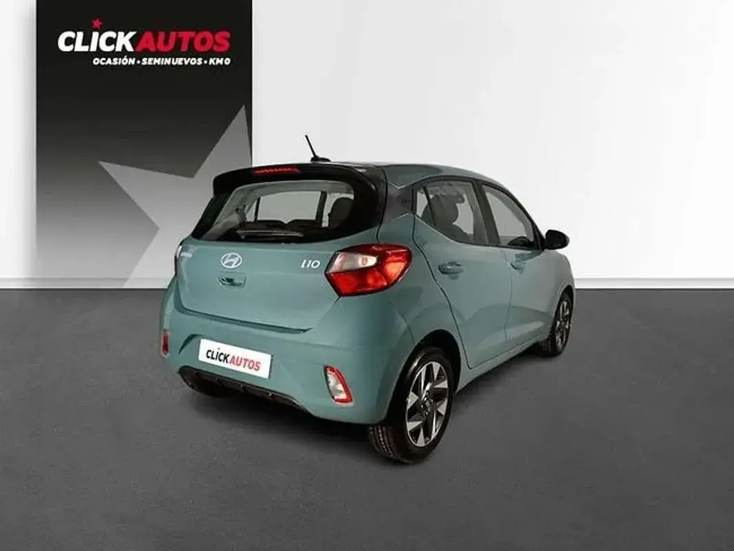 Usado Hyundai i10 67 CV (49 kW) 2024 Verde Utilitario