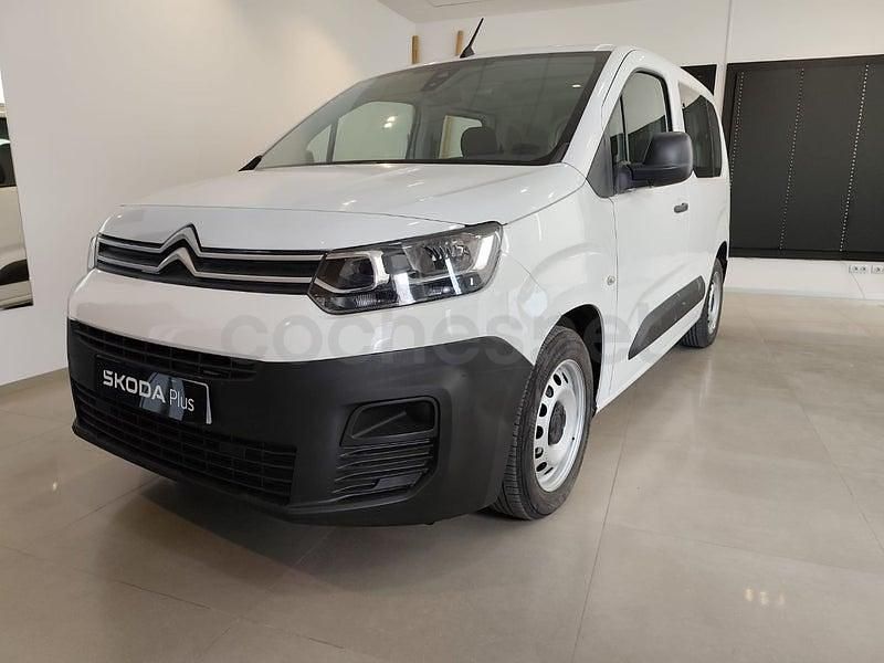 Usado Citroën Berlingo Live 102 CV (75 kW) 2021 Blanco Monovolumen