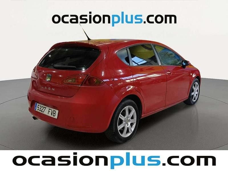 Usado Seat Leon Stylance 105 CV (77 kW) 2007 Rojo Utilitario