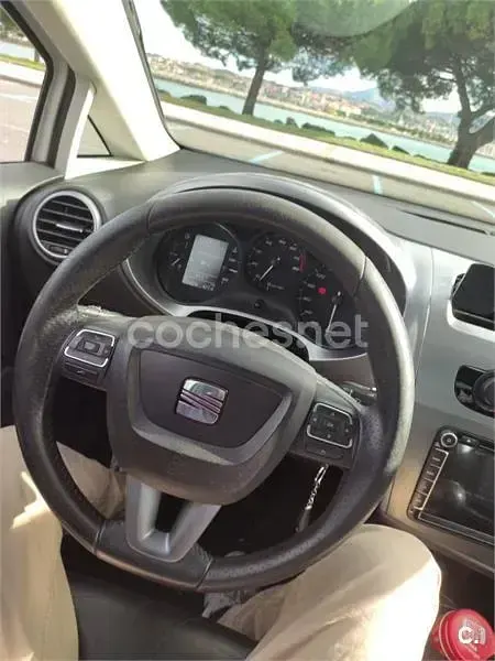 Usado Seat Leon Sport 160 CV (117 kW) 2009 Blanco Utilitario