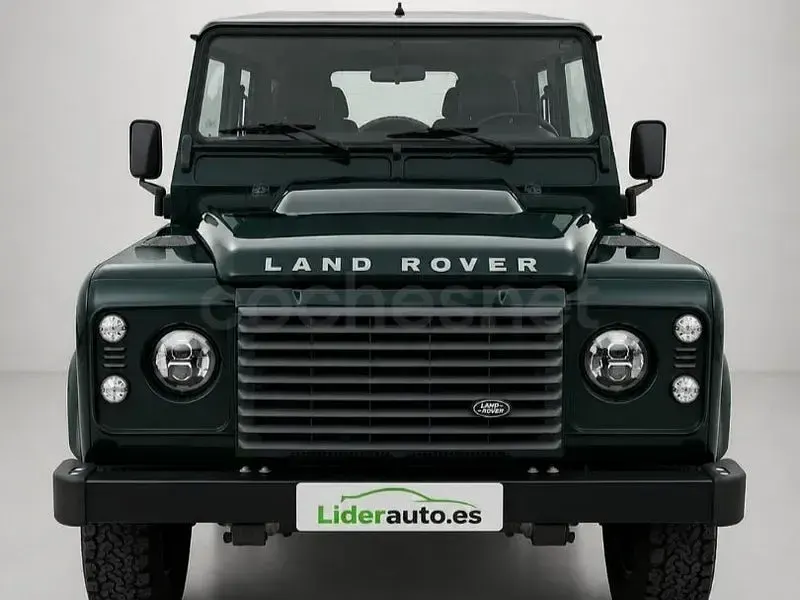 Usado Land Rover Defender 122 CV (89 kW) 2012 Verde Familiar
