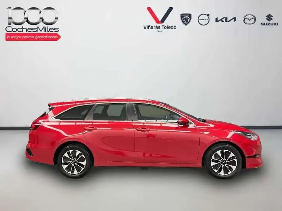 Usado Kia Ceed 101 CV (74 kW) 2025 Rojo Utilitario