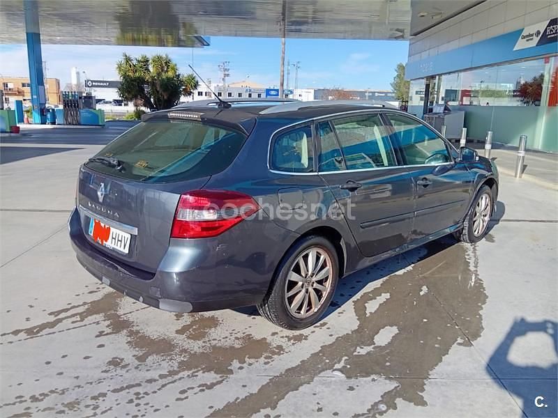 Usado Renault Laguna III Dynamique 110 CV (80 kW) 2012 Gris / plata Familiar