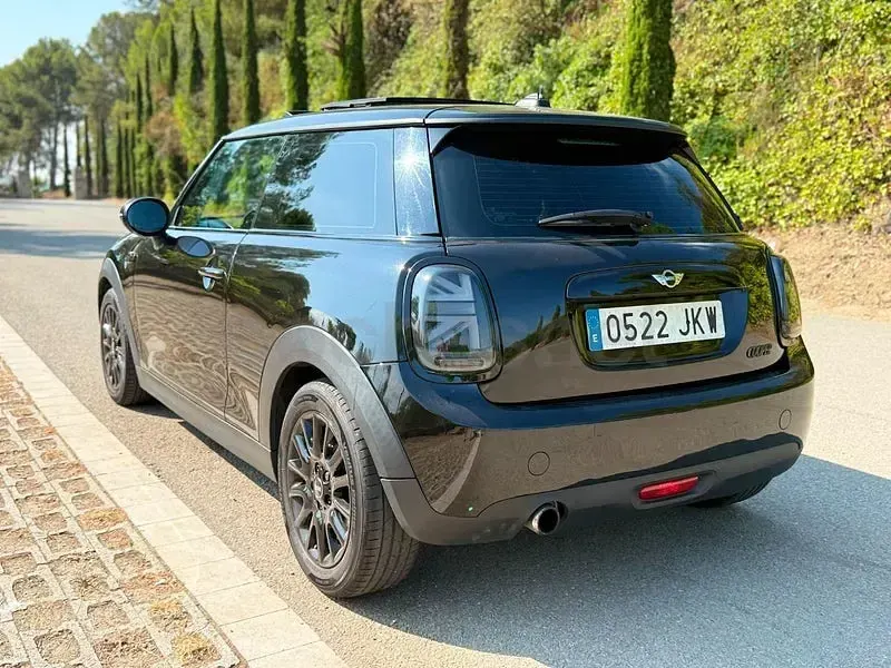 Usado Mini Cooper 136 CV (100 kW) 2015 Negro Utilitario