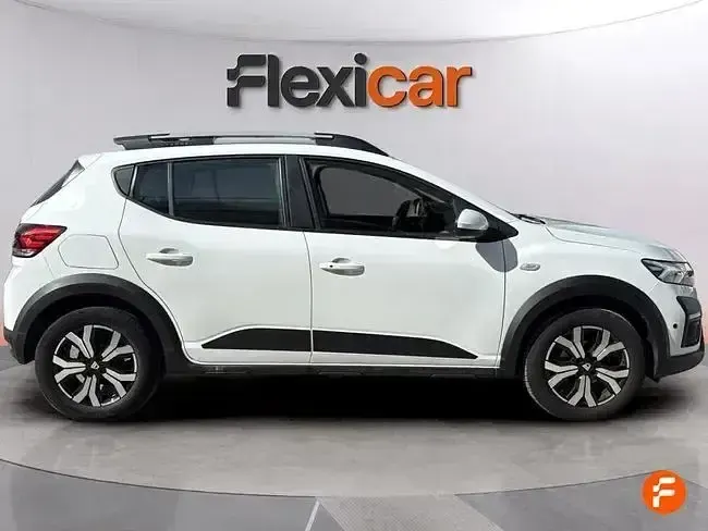 Usado Dacia Sandero Comfort 91 CV (66 kW) 2021 Blanco Berlina