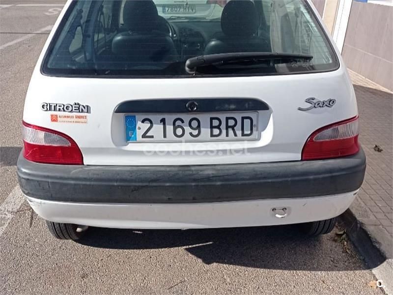 Usado Citroën Saxo 60 CV (44 kW) 2001 Blanco Utilitario