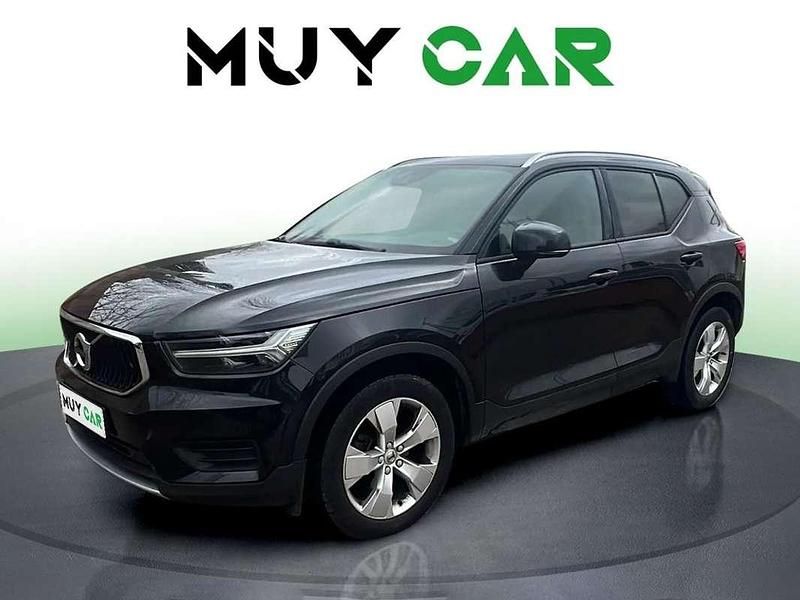 Begagnad Volvo XC40 Momentum 150 HK (110 kW) 2020 Svart SUV