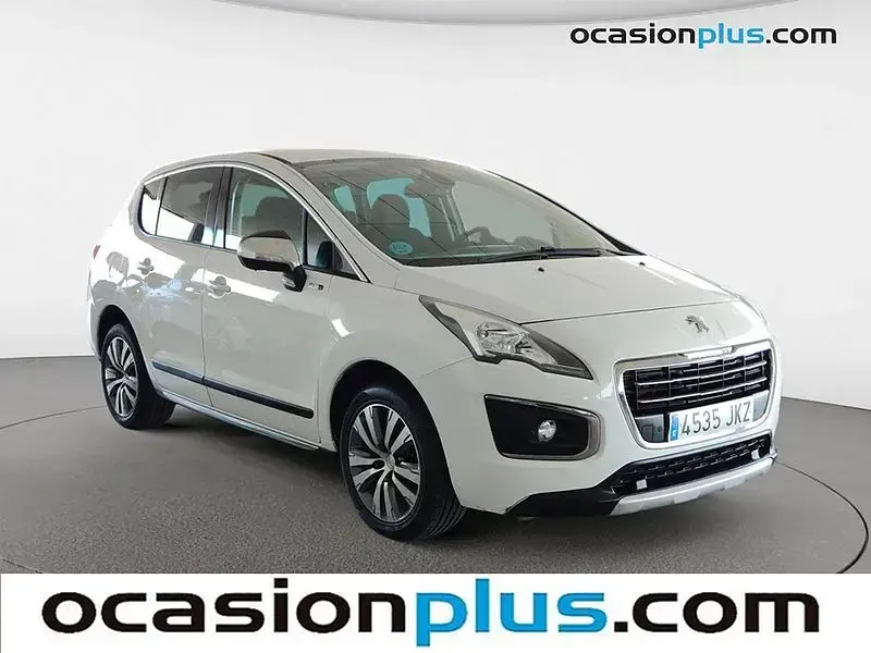 Usado Peugeot 3008 Style 131 CV (96 kW) 2015 Blanco negro Monovolumen