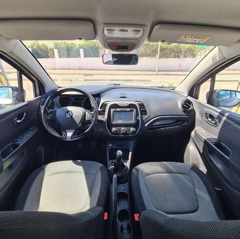 Usado Renault Captur Life 90 CV (66 kW) 2015 Gris SUV