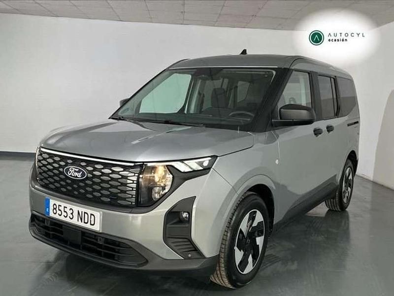 Nuevo Ford Tourneo Courier Trend 100 kW (136 CV) 2025 Plateado Monovolumen