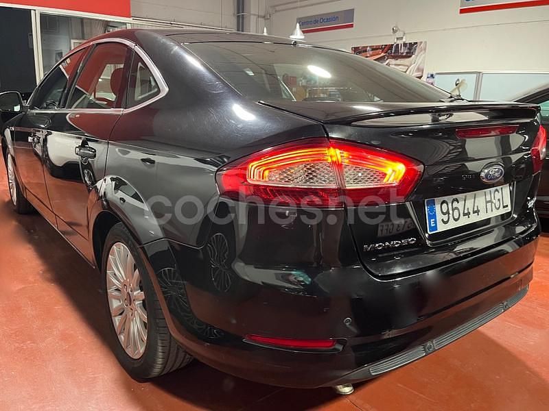 Usado Ford Mondeo 115 CV (84 kW) 2011 Negro Berlina