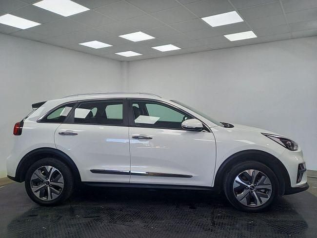 Usado Kia e-Niro 152 kW (207 CV) 2021 Blanco SUV