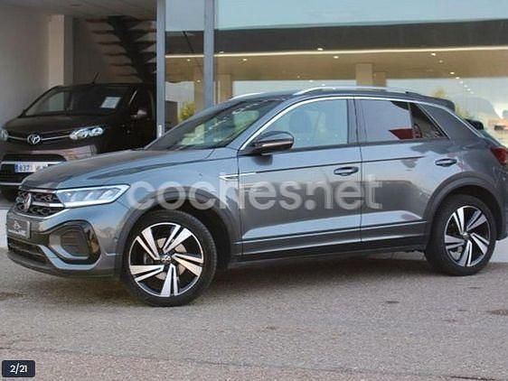 Gris / plata Usado 2022 VW T-Roc R-line SUV | 26.900 € (Precio justo) - Imagen 1/4
