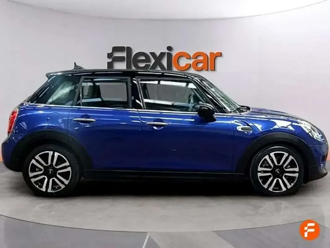 Usado Mini Cooper 136 CV (100 kW) 2018 Azul Utilitario