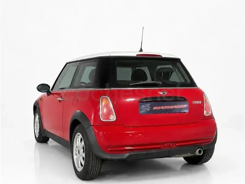 Usado Mini Cooper 116 CV (85 kW) 2006 Rojo Utilitario