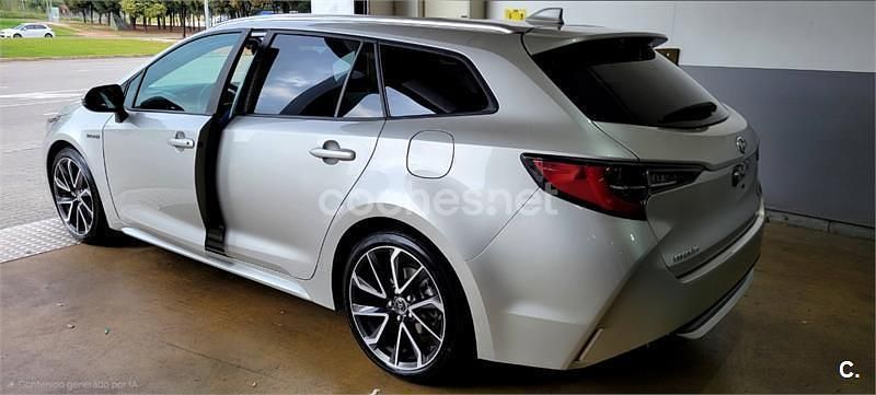 Usado Toyota Corolla Sport 180 CV (132 kW) 2020 Gris / plata Familiar