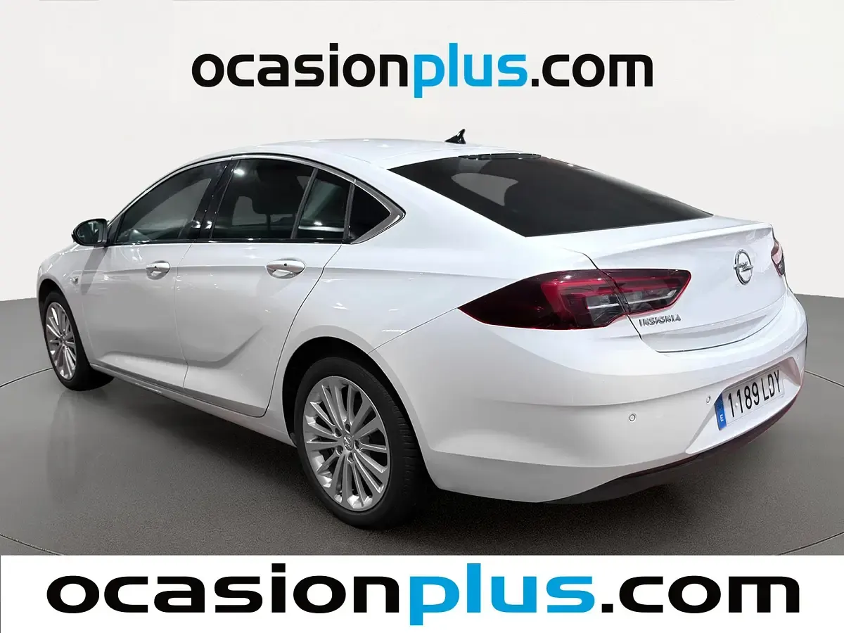 Usado Opel Insignia Innovation 136 CV (100 kW) 2020 Blanco Berlina