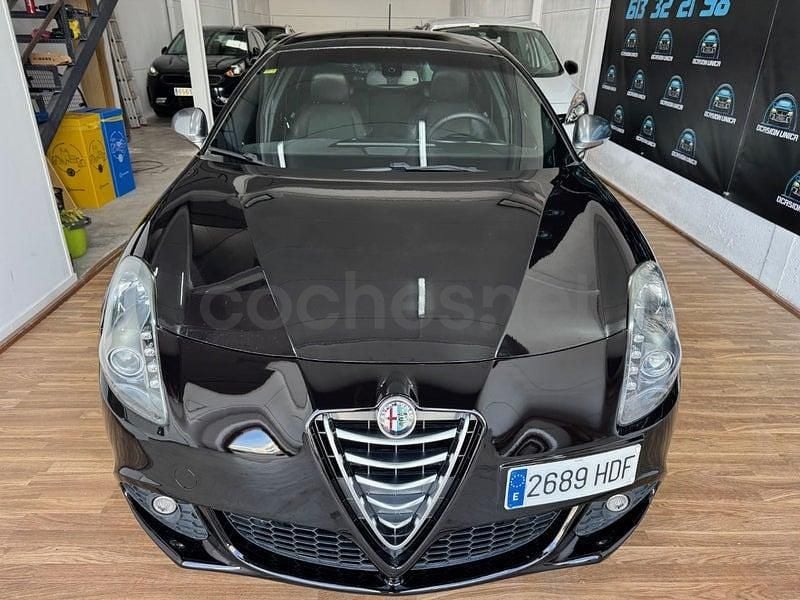 Usado Alfa Romeo Giulietta Distinctive 140 CV (102 kW) 2011 Negro Utilitario
