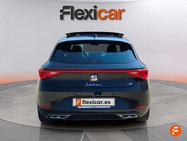 Usado Seat Leon FR 150 CV (110 kW) 2021 Negro Berlina