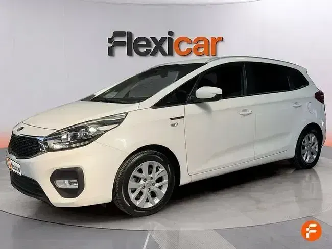 Usado Kia Carens 135 CV (99 kW) 2018 Blanco Monovolumen
