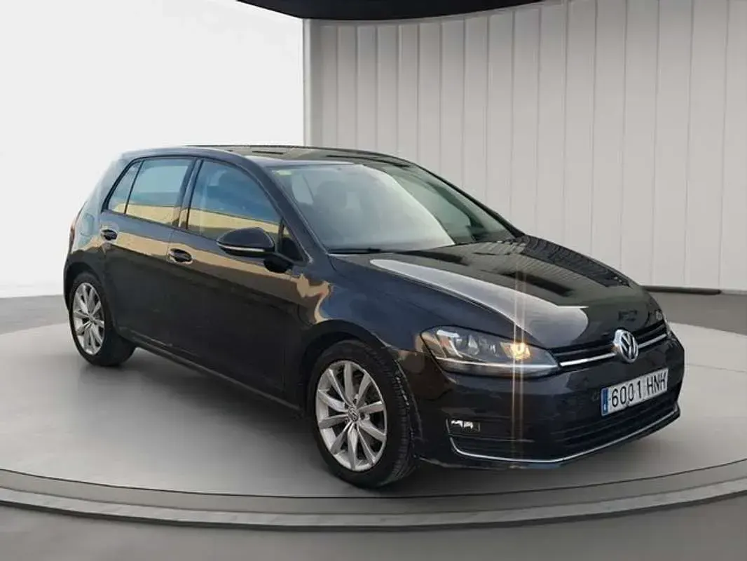 Usado VW Golf VII Sportline 105 CV (77 kW) 2012 Negro Utilitario