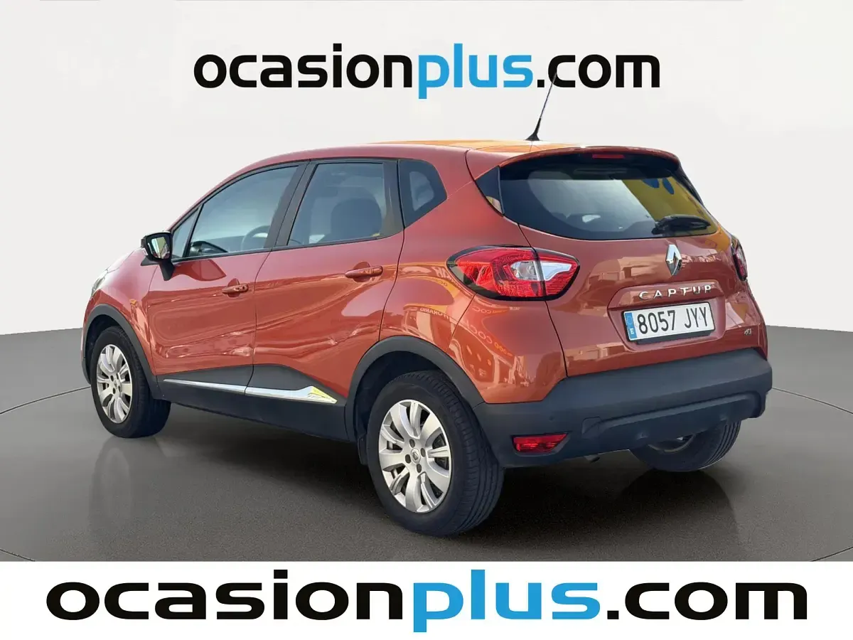Usado Renault Captur Intens 90 CV (66 kW) 2017 Naranja SUV