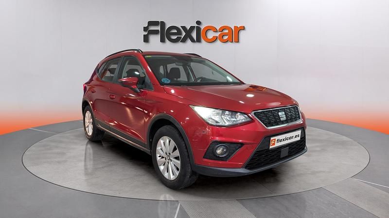 Usado Seat Arona Ecomotive 95 CV (69 kW) 2017 Rojo SUV