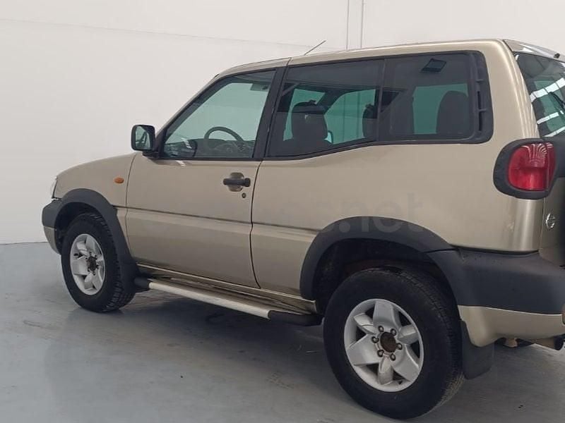 Usado Nissan Terrano Comfort 125 CV (91 kW) 2002 Marrón SUV