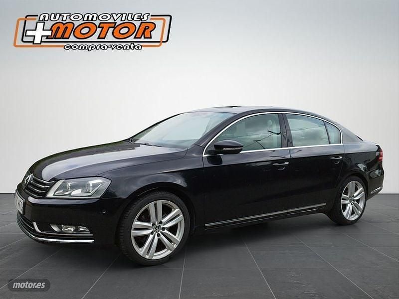 Negro Usado 2011 VW Passat Highline Berlina | 10.800 € (Precio justo) - Imagen 1/4