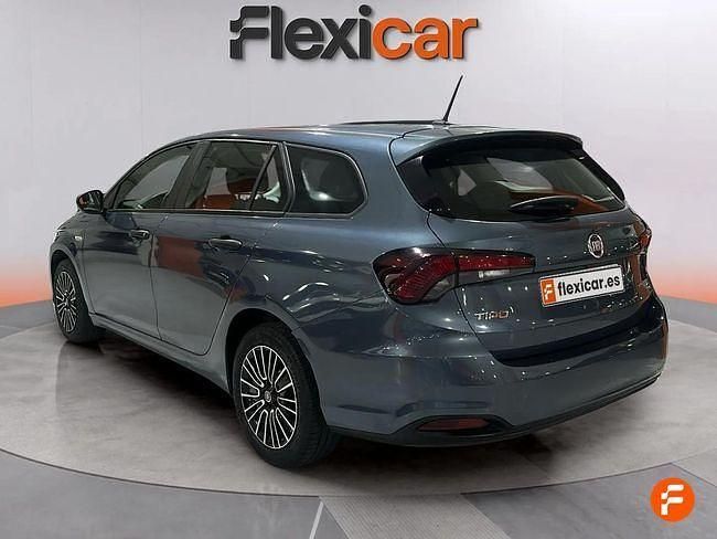 Usado Fiat Tipo 130 CV (95 kW) 2022 Gris Familiar