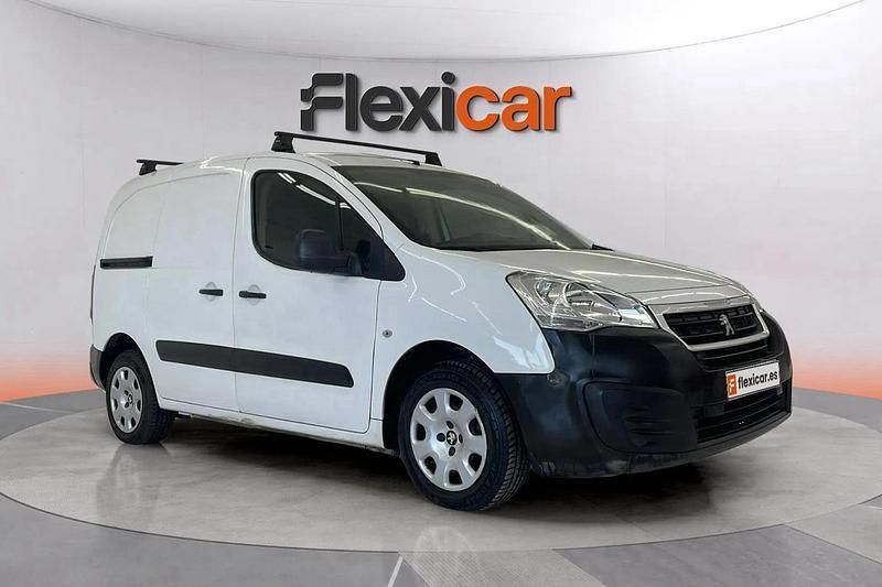 Blanco Usado 2015 Peugeot Partner Tepee Access Monovolumen | 8490 € (Precio justo) - Imagen 1/4