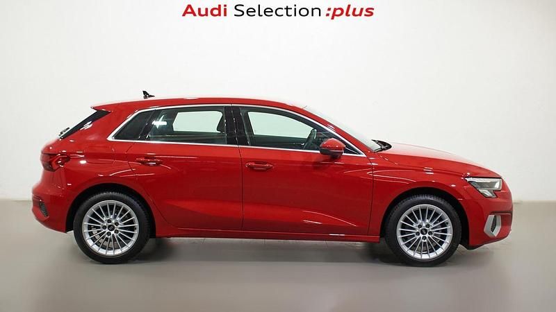Usado Audi A3 Advanced Plus 116 CV (85 kW) 2023 Rojo tango metalizado Berlina