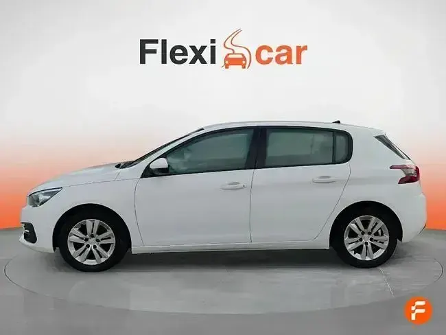 Usado Peugeot 308 Active 110 HP (80 kW) 2021 Branco Sedan