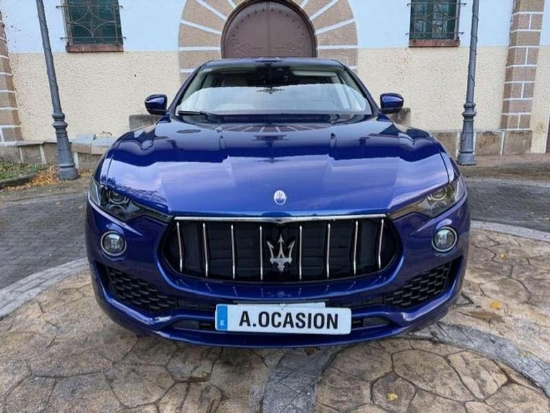 Usado Maserati Levante 350 CV (257 kW) 2020 Azul SUV