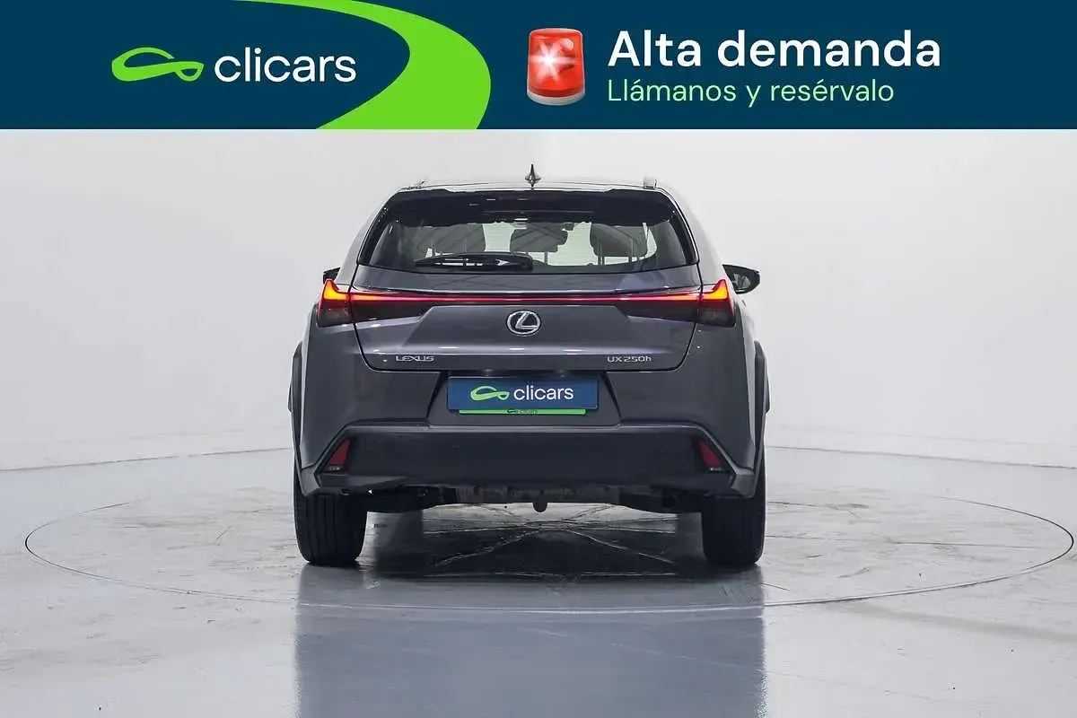 Usado Lexus UX 250h Business Edition 184 CV (135 kW) 2023 Gris SUV
