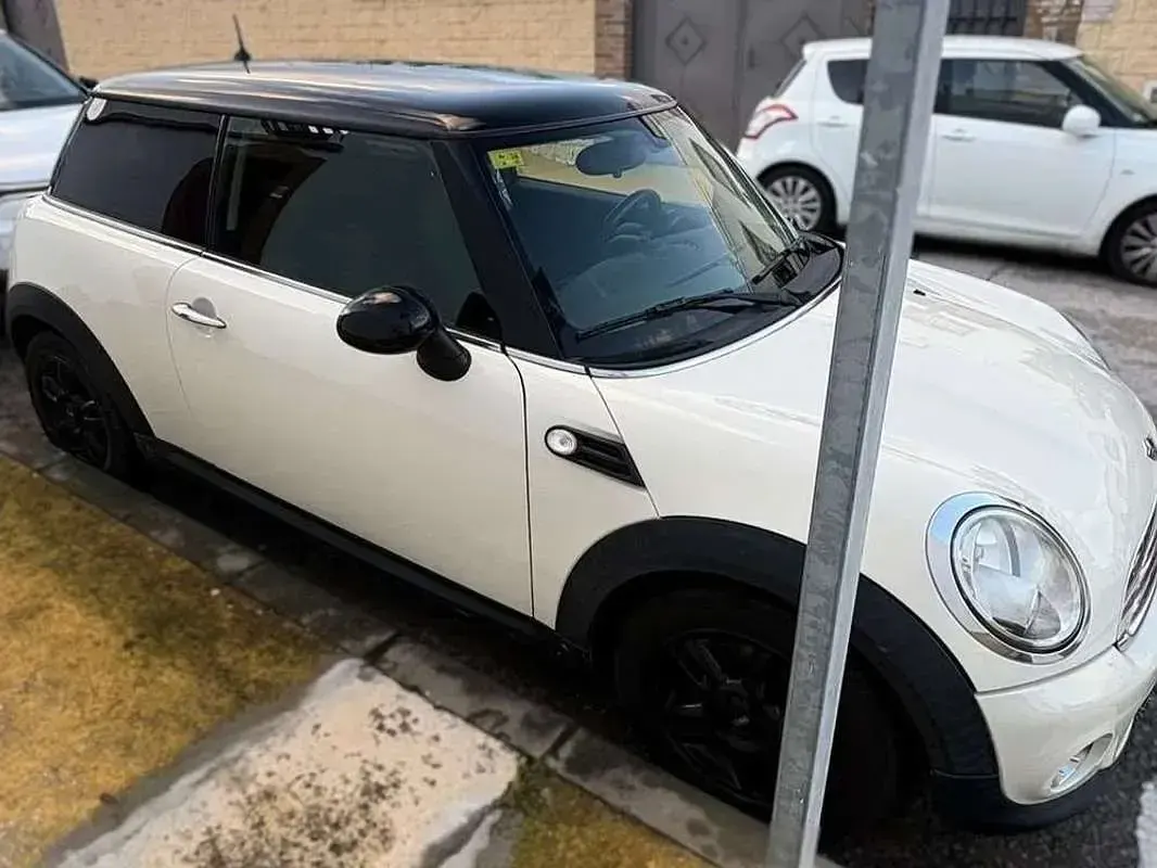 Usado Mini One D 95 CV (69 kW) 2014 Amarillo Utilitario
