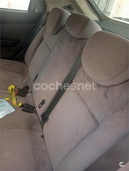 Usado Citroën Xsara 90 CV (66 kW) 2003 Azul Berlina