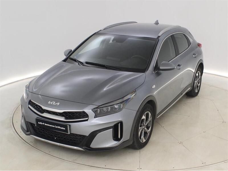 Lunar silver (css) Usado 2024 Kia XCeed SUV | 22.795 € (Precio justo) - Imagen 1/4