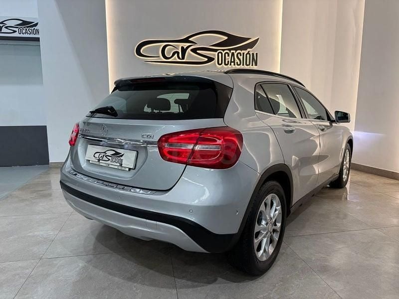 Usado Mercedes GLA200 Urban 136 CV (100 kW) 2014 Blanco SUV