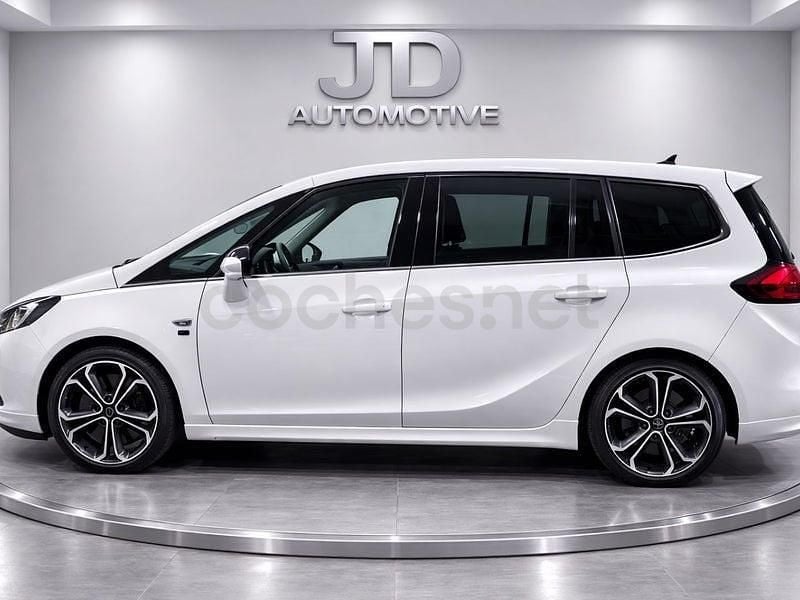 Usado Opel Zafira Tourer Excellence 165 CV (121 kW) 2014 Blanco Monovolumen