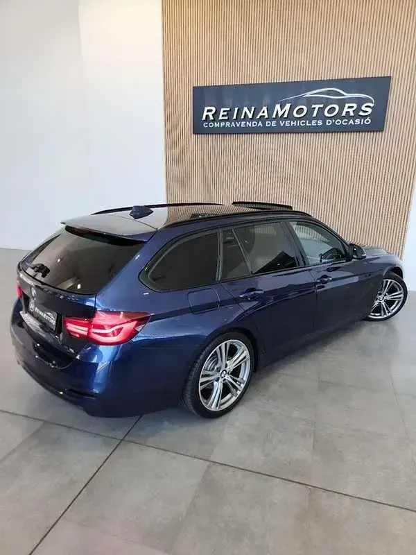 Usado BMW 320 Shadowline 184 CV (135 kW) 2018 Azul Familiar