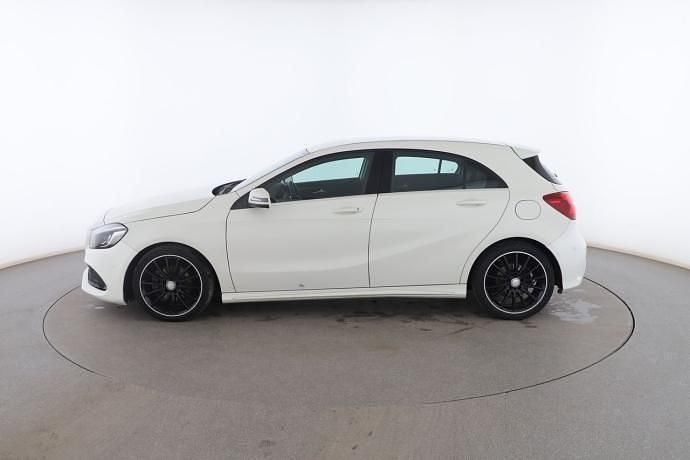 Usado Mercedes A200 139 CV (102 kW) 2017 Blanco Berlina