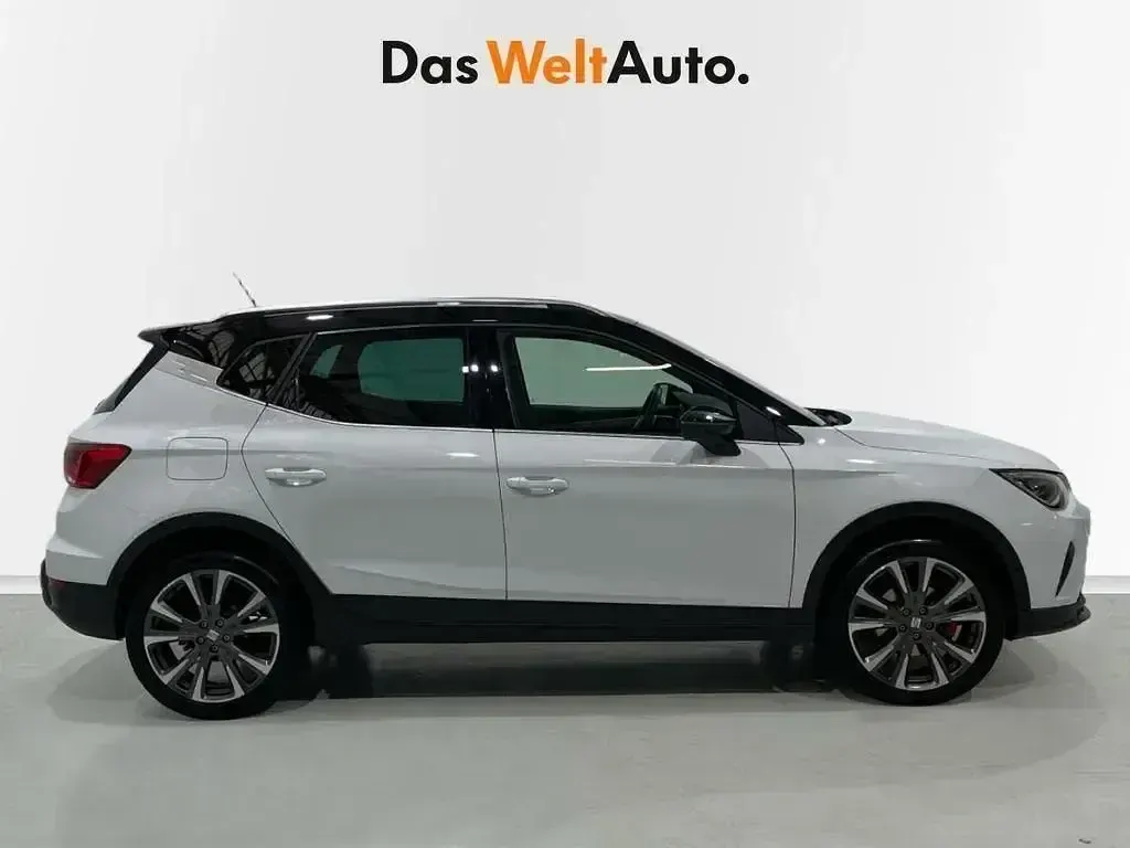 Usado Seat Arona FR 150 CV (110 kW) 2024 Blanco SUV