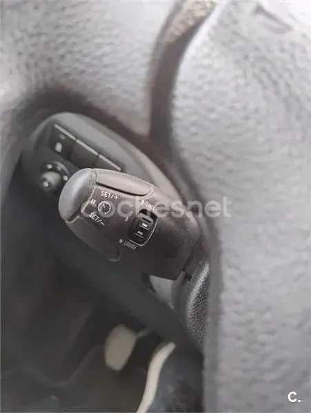 Usado Citroën Berlingo Live 100 CV (73 kW) 2016 Marrón Monovolumen