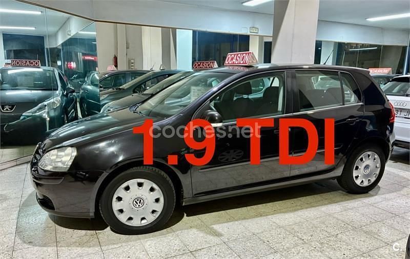 Usado VW Golf IV Highline 105 CV (77 kW) 2006 Negro Berlina