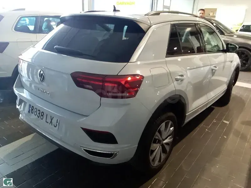 Usado VW T-Roc Advance 115 CV (84 kW) 2022 Blanco SUV